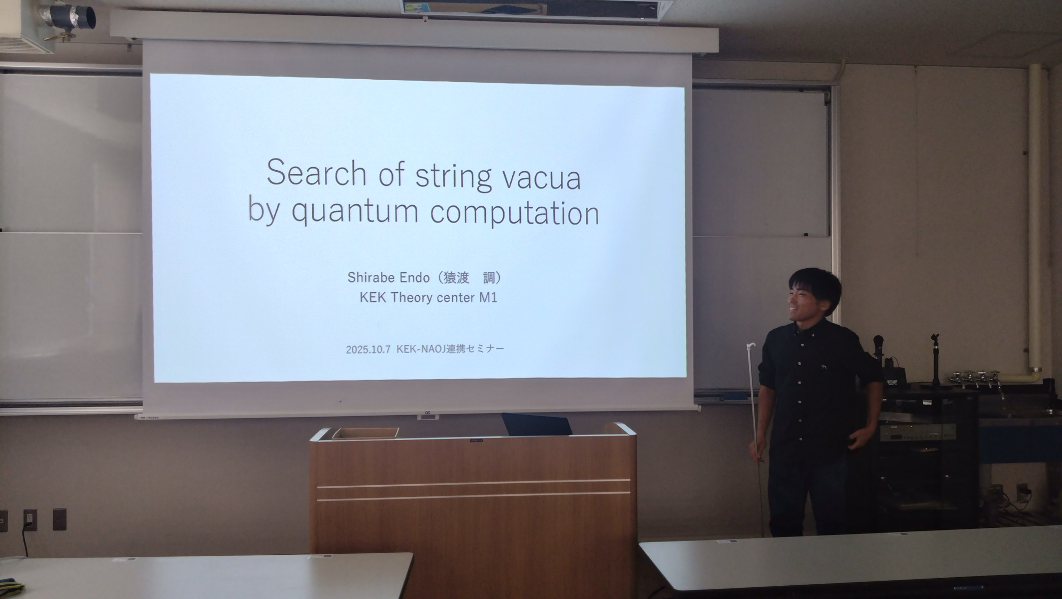 屋内, 戸棚, 人, テレビ が含まれている画像
AI 生成コンテンツは誤りを含む可能性があります。