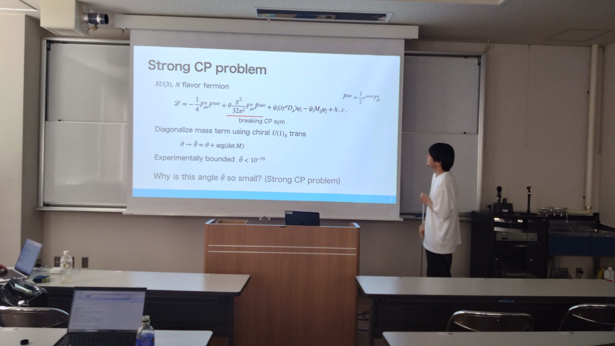 屋内, 天井, キッチン, テレビ が含まれている画像
AI 生成コンテンツは誤りを含む可能性があります。